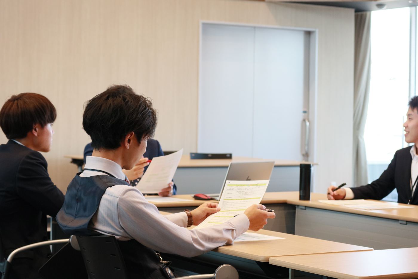 Yume-Talk Nextで対話する社員